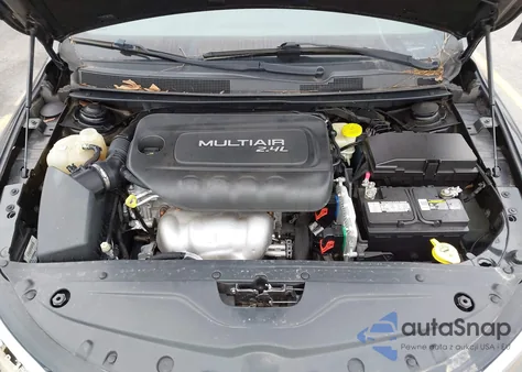 2015 Chrysler 200 Limited z USA, uszkodzony, nr VIN 1C3CCCAB6FN646052